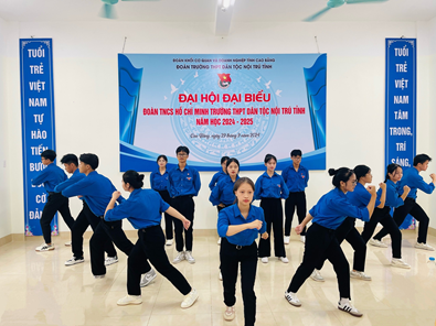 ĐẠI HỘI ĐẠI BIỂU ĐOÀN TNCS HỒ CHÍ MÍNH TRƯỜNG THPT  DÂN TỘC NỘI TRÚ TỈNH ĐÃ DIỄN RA THÀNH CÔNG TỐT ĐẸP